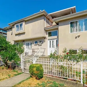 Llt Fraser Homeaway Guest house