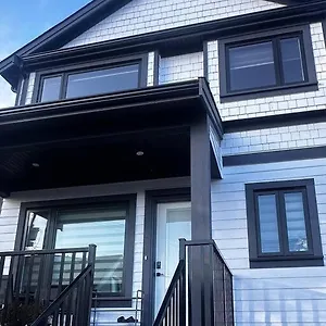 Brand New Sunset Cozy And Sweet Holiday home